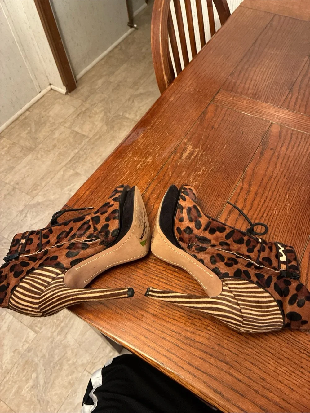 Sam Edelman Uma Ankle Boots Women’s 7.5 Platform Leopard Zebra Calf Hair READ